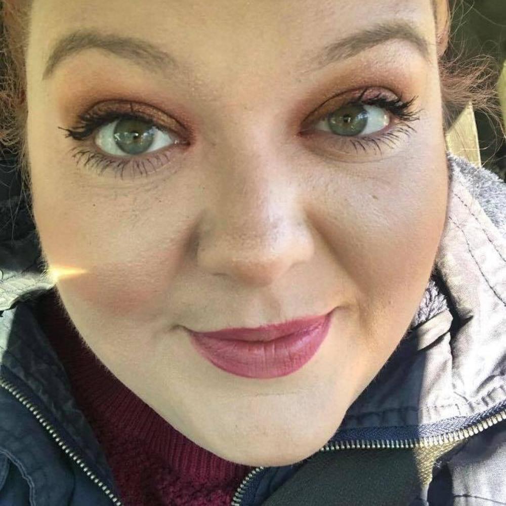 Meet your Posher, Kayla